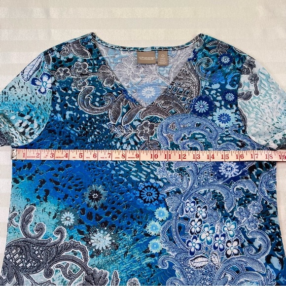 Chico's Short Sleeve Top Tee Paisley Floral Sz 0 (4 or Small) Pullover V-neck - Picture 5 of 13